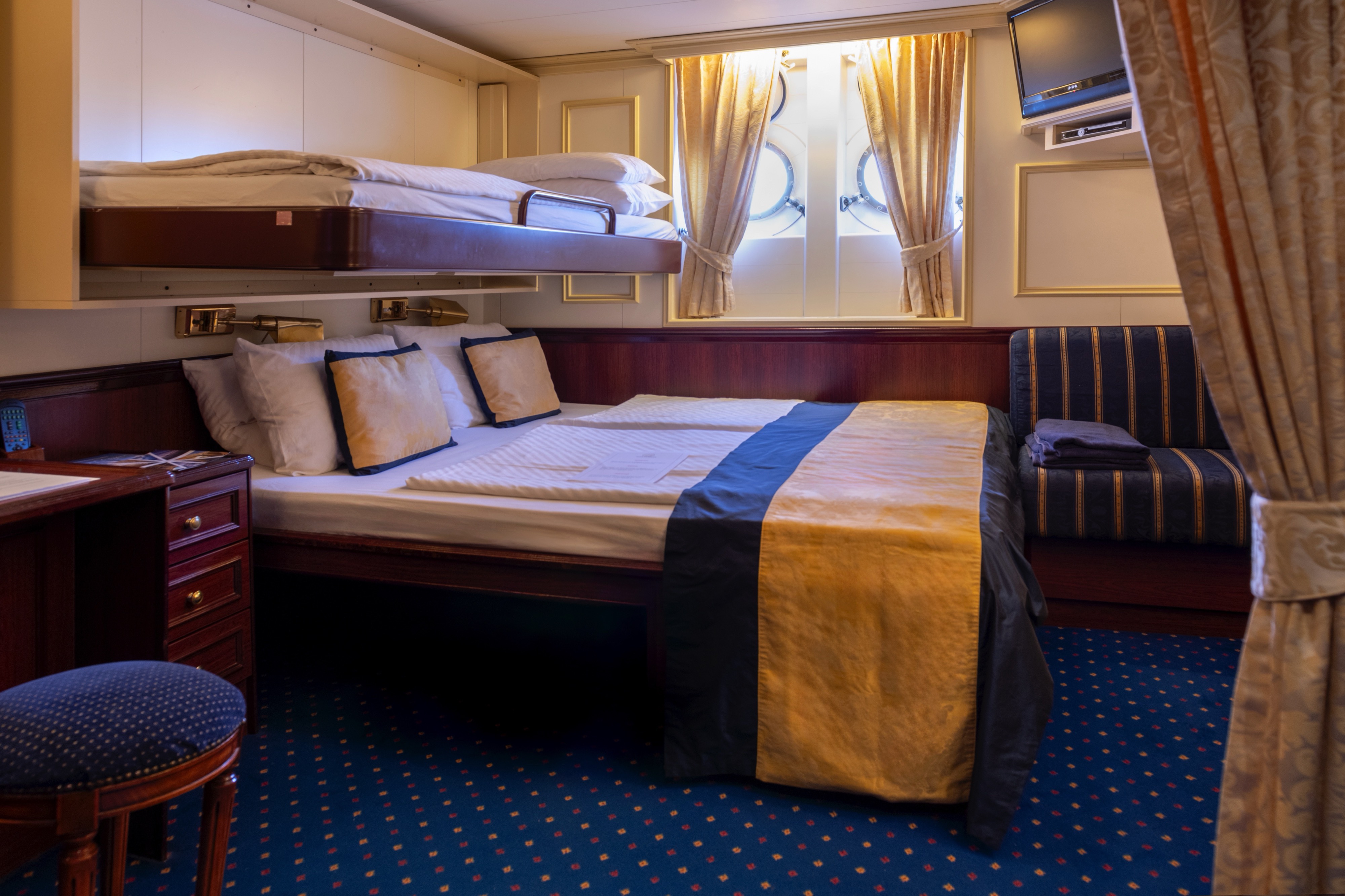 Category 3 - Outside Cabins